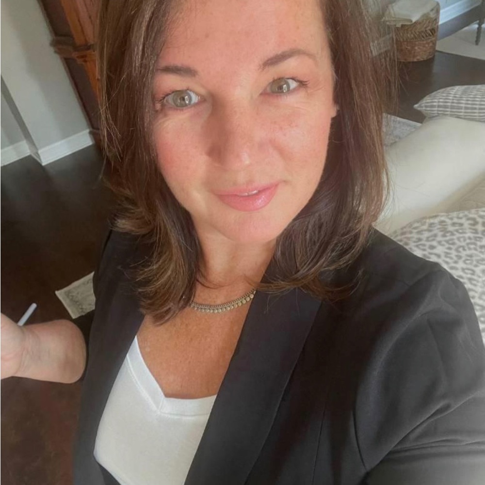 Meet your Posher, Carrie